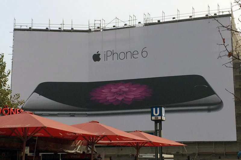 iPhone 6 Plus Bendgate - Advertising Billboard  Apple 1