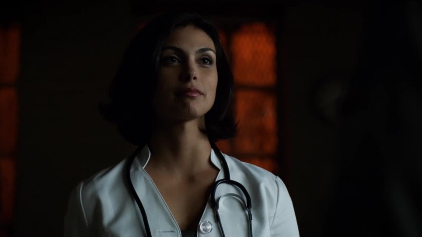 Morena Baccarin, Leslie Thompkins