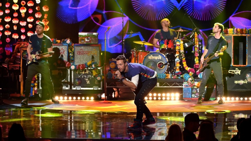 Coldplay AMAs 2015